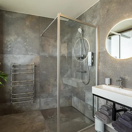 Artisa Riia Str 20a Luxury Penthouse Tartu